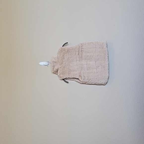 NWOT P2P:18 Altar'd State Vest - Picture 2 of 5